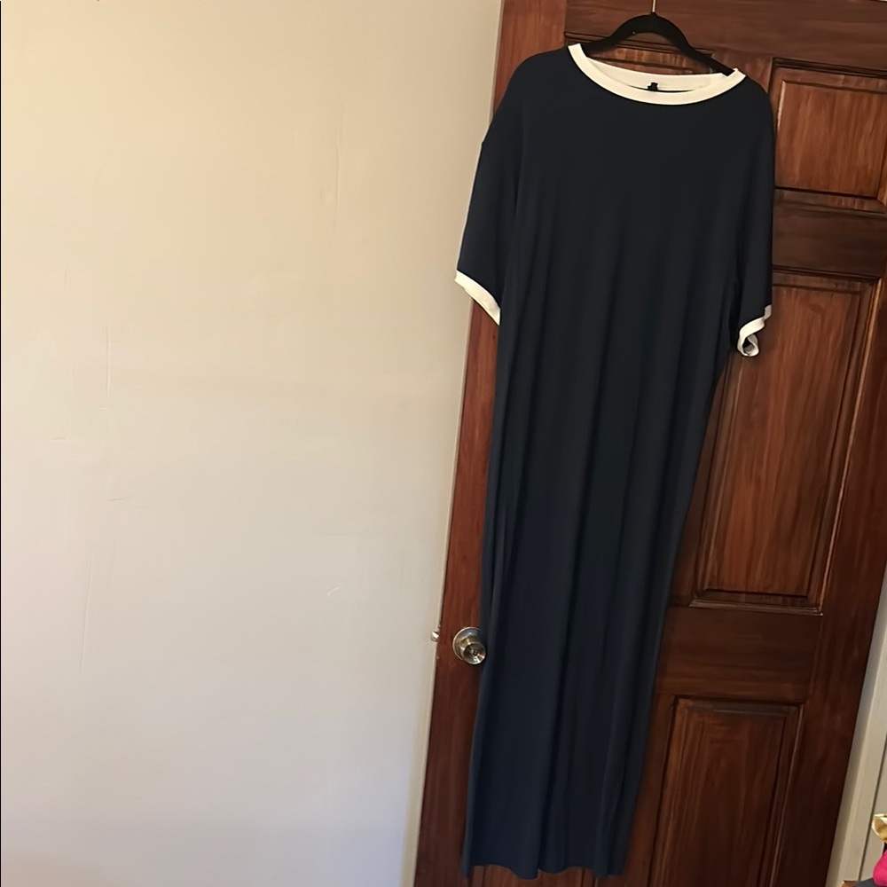 Elegant Navy Blue Maxi Dress